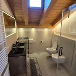 Casa Sasso Bianco *