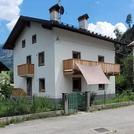 Casa Sasso Bianco